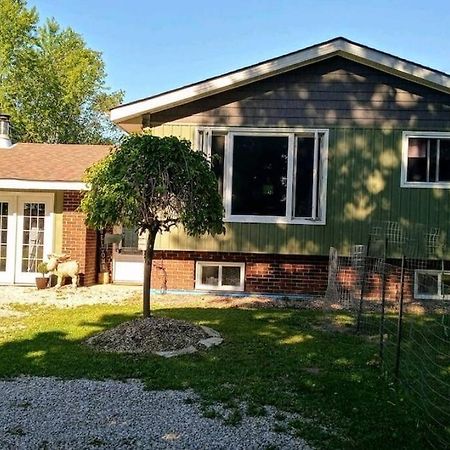 Family Friendly Cottage ☆Walking Distance To Beach Lions Head Eksteriør bilde